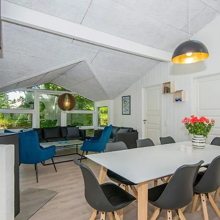 4 Star Holiday Home In Glesborg *