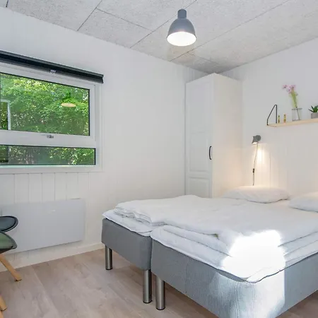 4 Star Holiday Home In Glesborg *