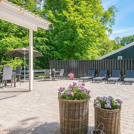 4 Star Holiday Home In Glesborg